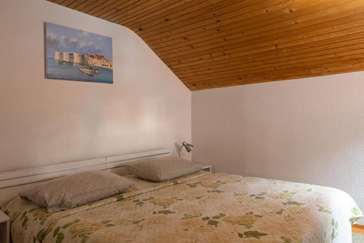 Old Town Baroque Palace Accommodation Дубровник Экстерьер фото