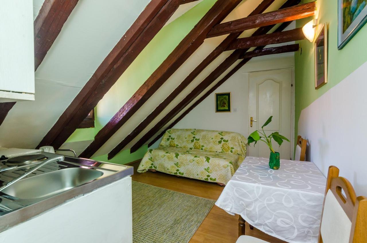 Old Town Baroque Palace Accommodation Дубровник Экстерьер фото